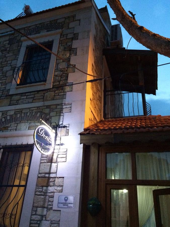 Deniz Hotel Yenifoca Bagian luar foto