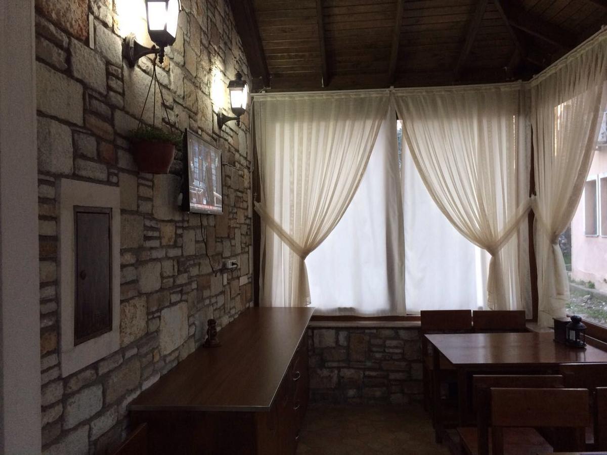 Deniz Hotel Yenifoca Bagian luar foto