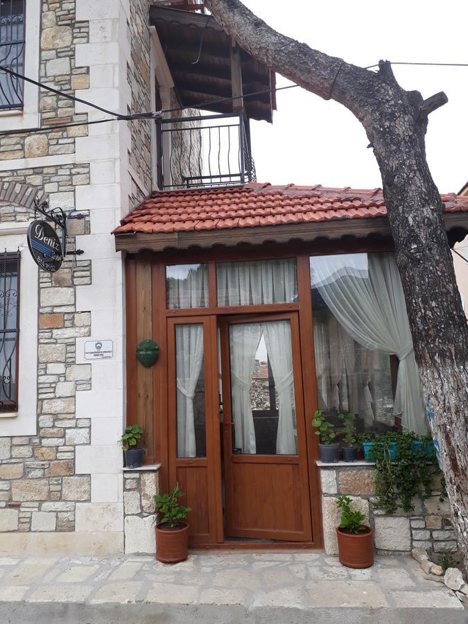 Deniz Hotel Yenifoca Bagian luar foto